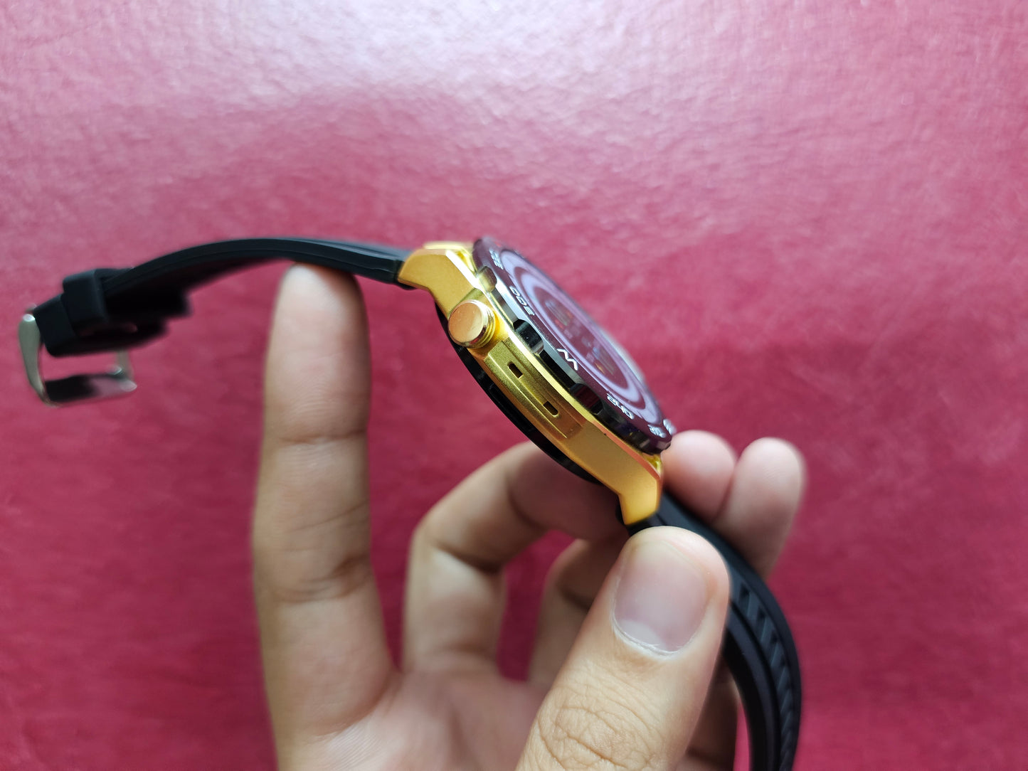 HK 5 Hero with amoled display and Chat-GPT! Best round dial smartwatch