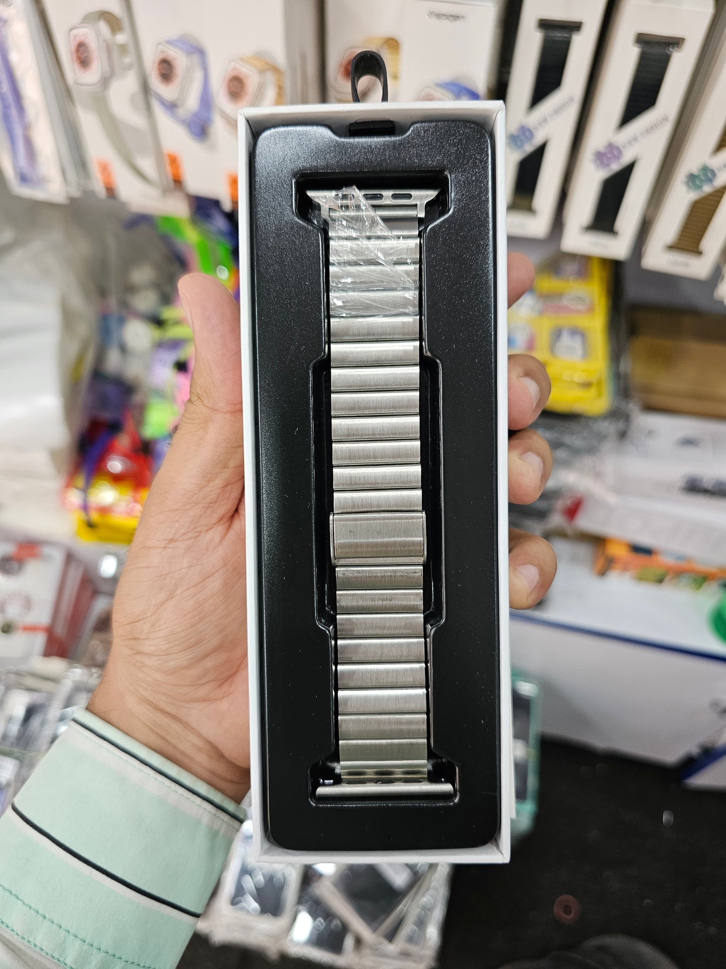 CFZ Stylish and Strong Stainless Steel Straps for Apple Watch Series 3, 4, 5, 6, 7, 8 & SE - Lightweight and Premium Design