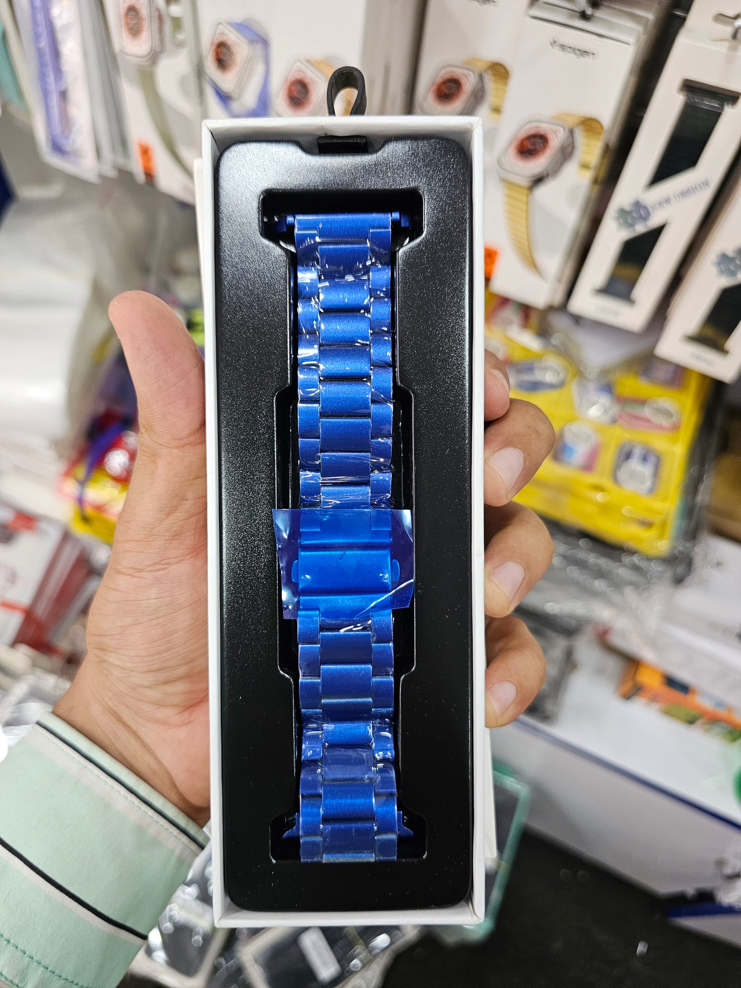 CFZ Stylish and Strong Stainless Steel Straps for Apple Watch Series 3, 4, 5, 6, 7, 8 & SE - Lightweight and Premium Design