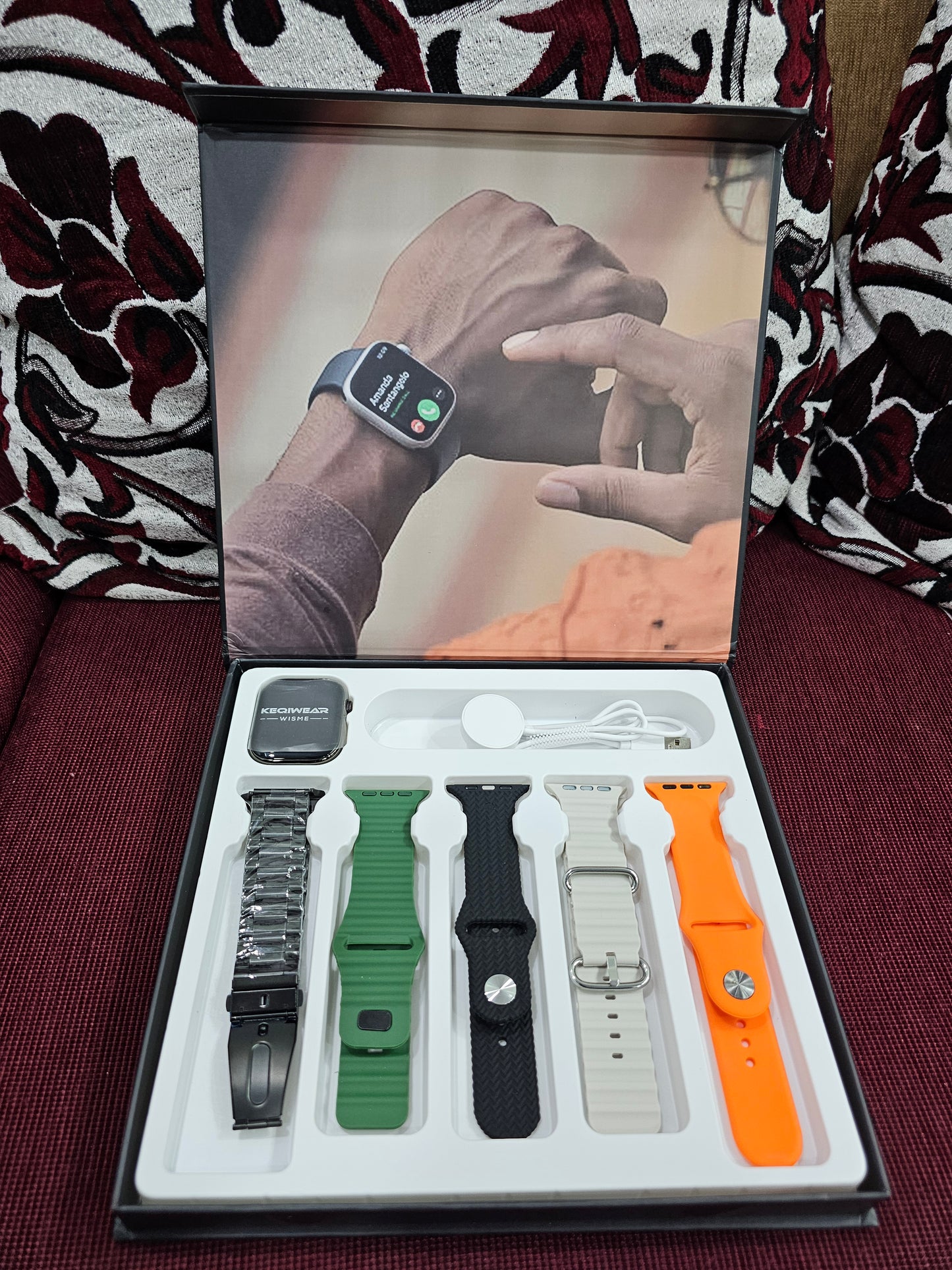 WS - L99 watch series 9 clone with 5 Straps ! Stainless steel finish, with strap lock like original