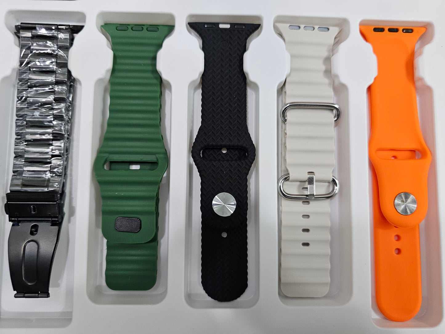 WS - L99 watch series 9 clone with 5 Straps ! Stainless steel finish, with strap lock like original