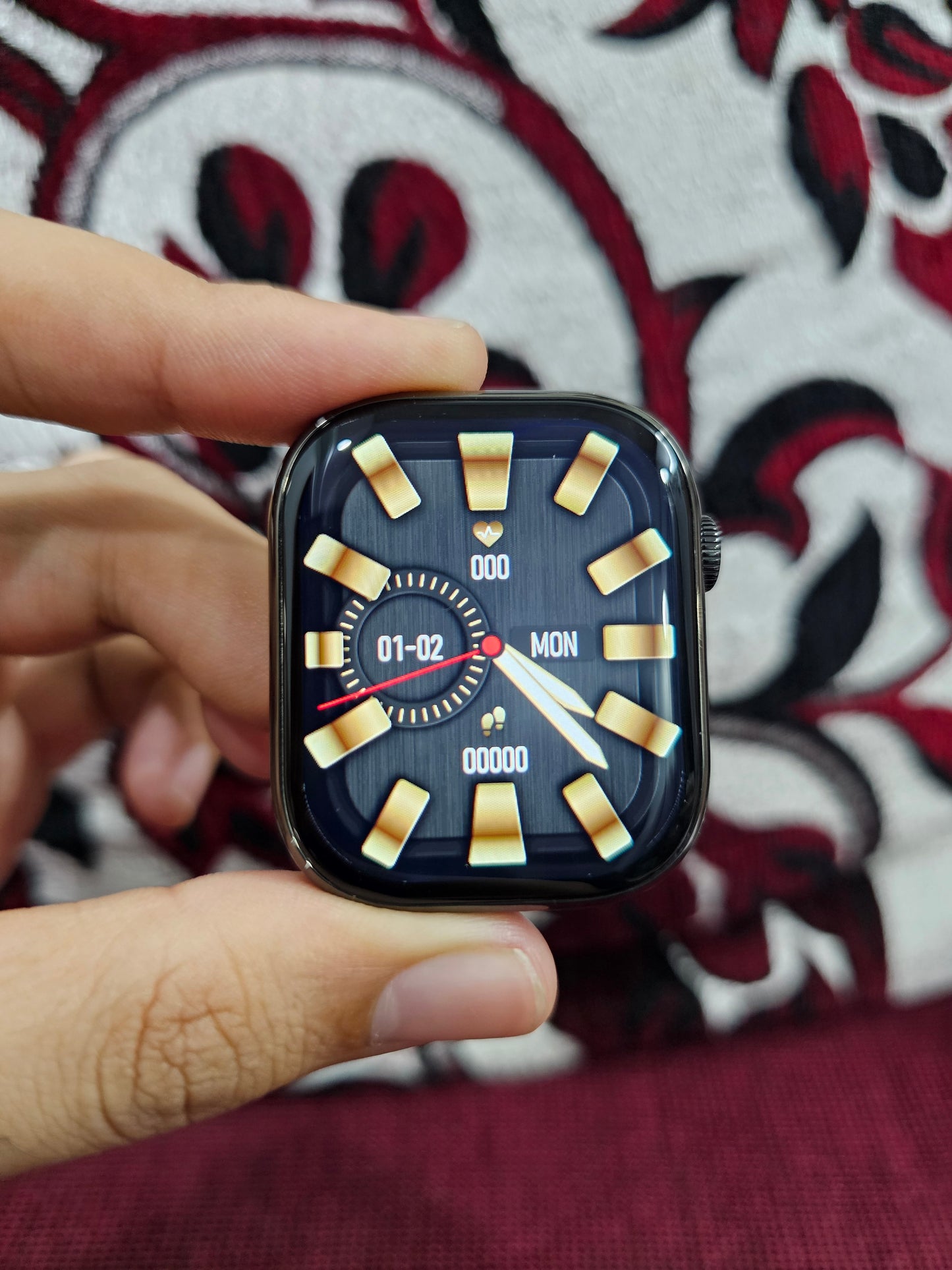 WS - L99 watch series 9 clone with 5 Straps ! Stainless steel finish, with strap lock like original