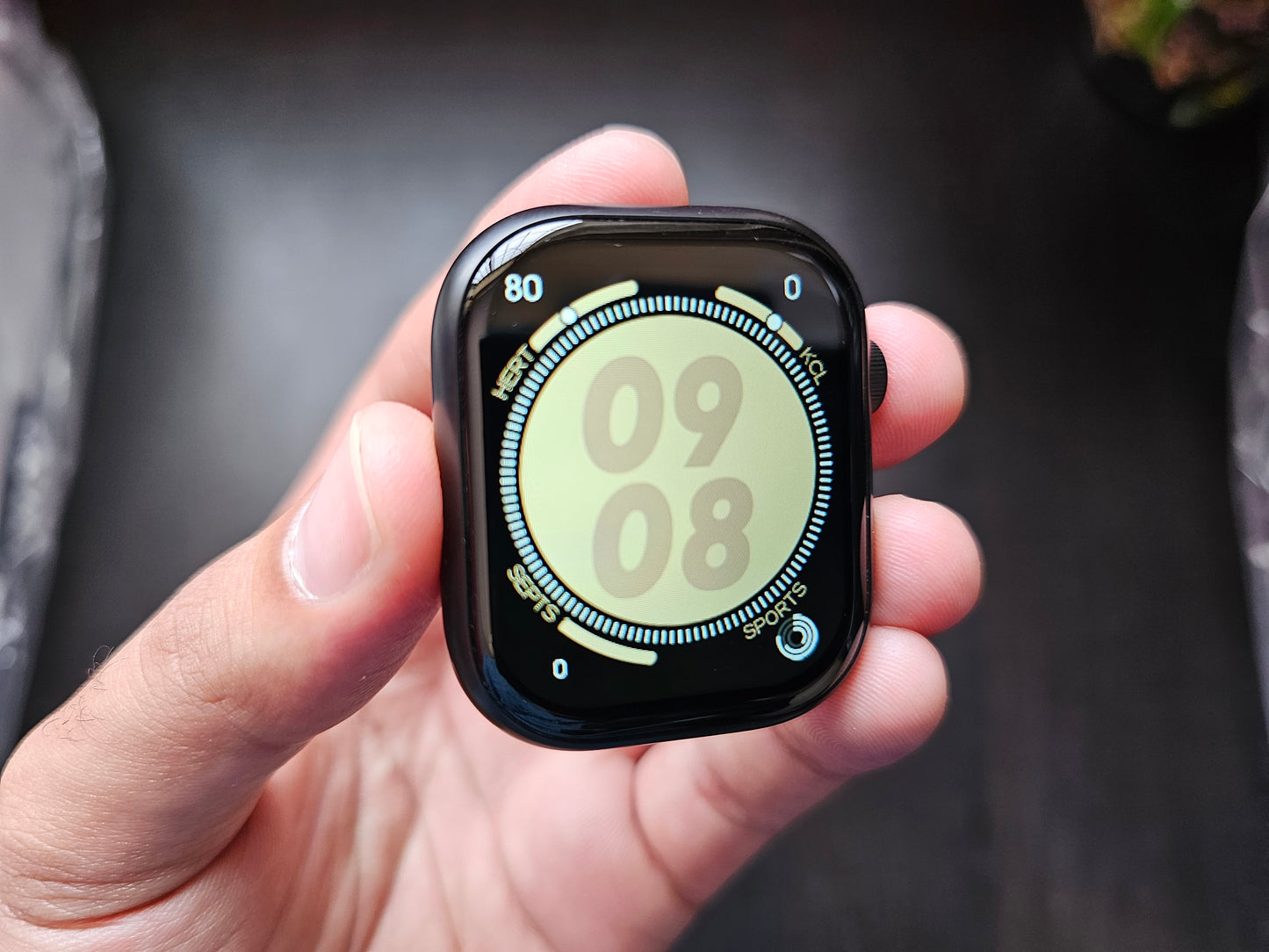 Series 9 with metal body, 3D curved display
