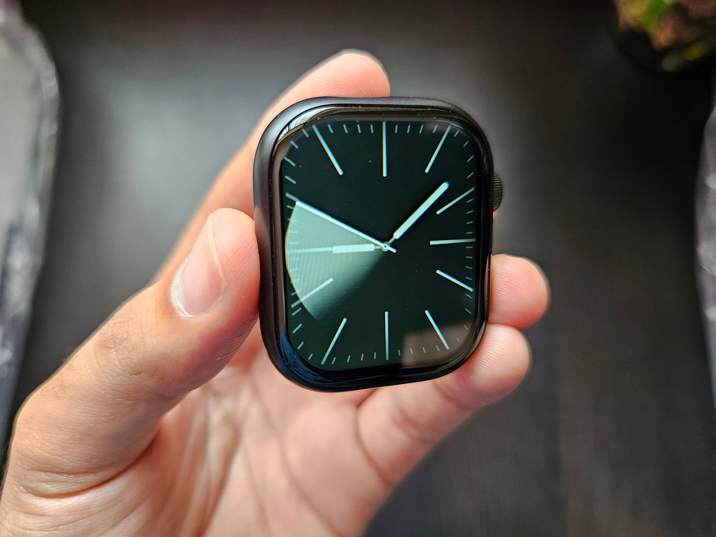 Series 9 with metal body, 3D curved display