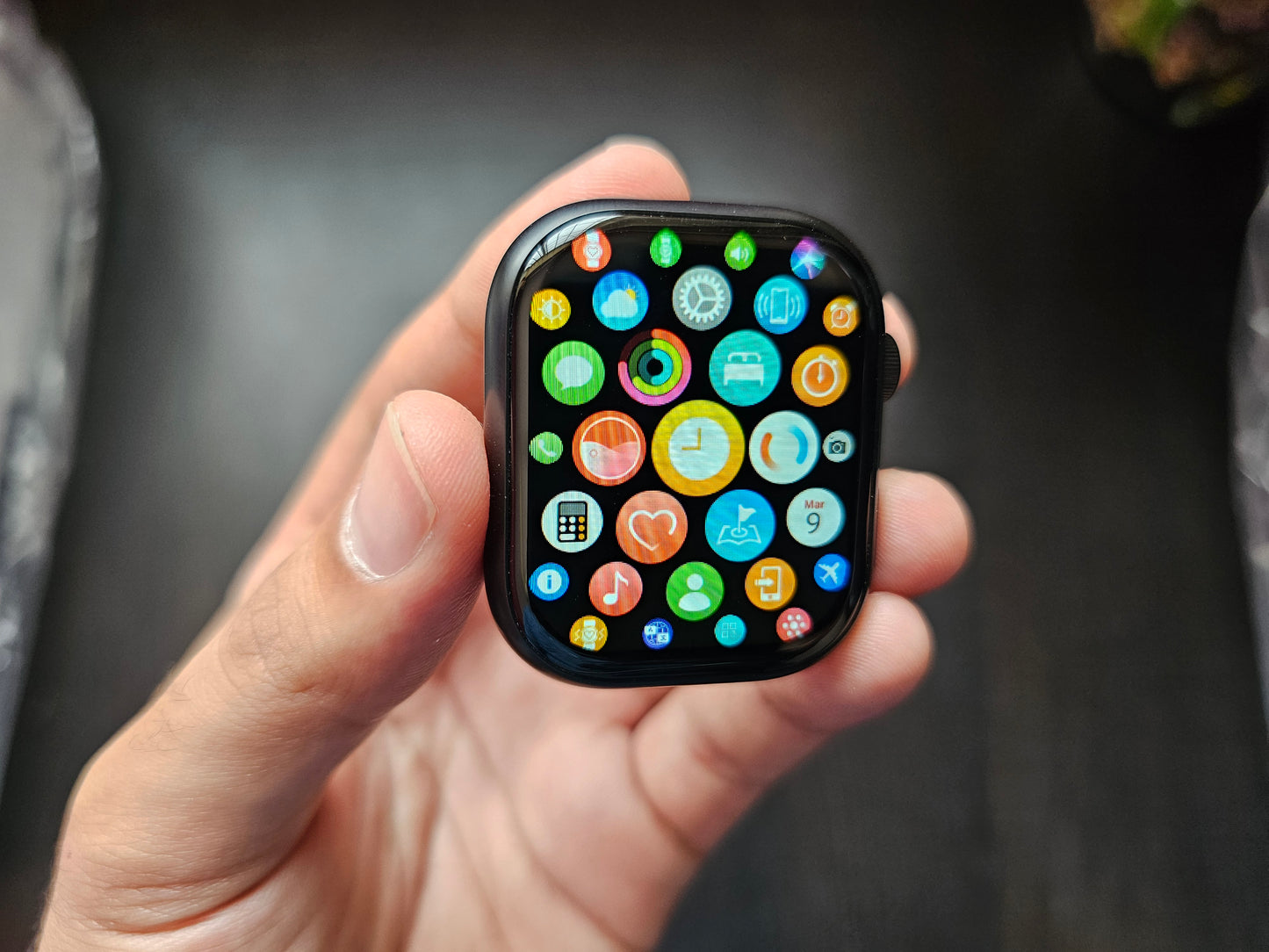Series 9 with metal body, 3D curved display