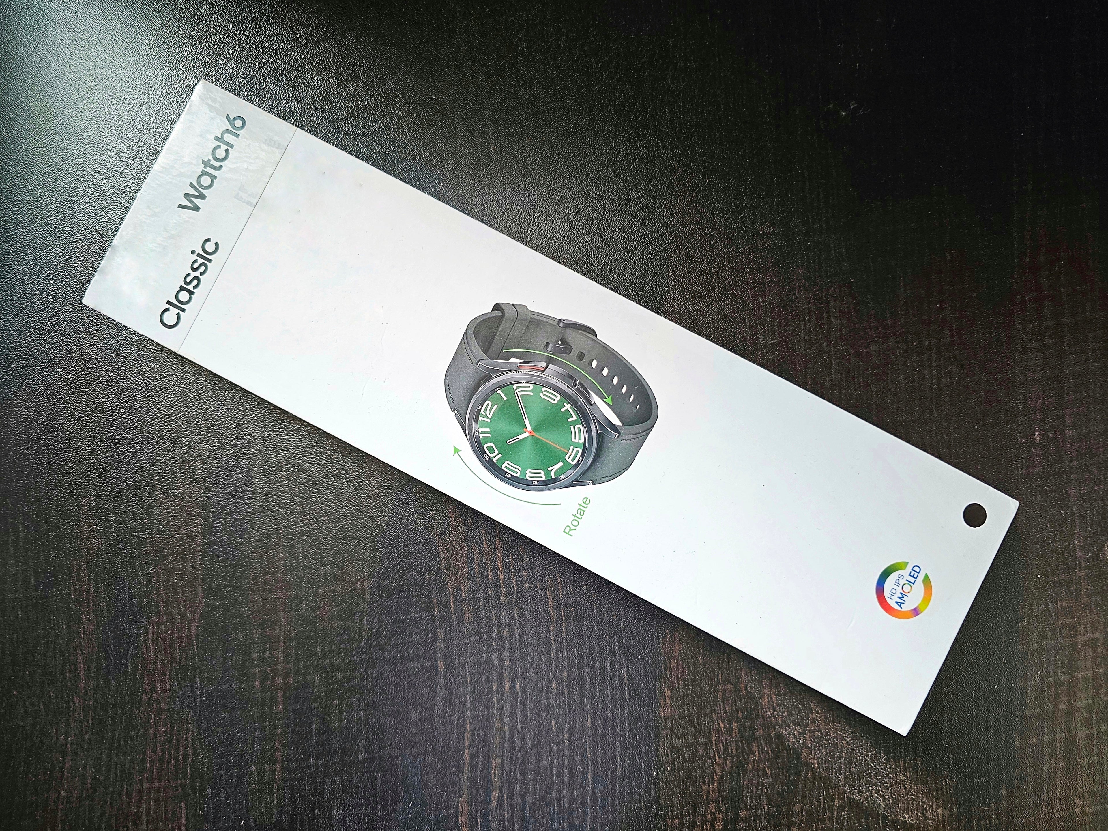 Watch 6 Classic with Rotatable bezel, amoled display and metal body !