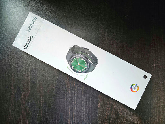 Watch 6 Classic with Rotatable bezel, amoled display and metal body !