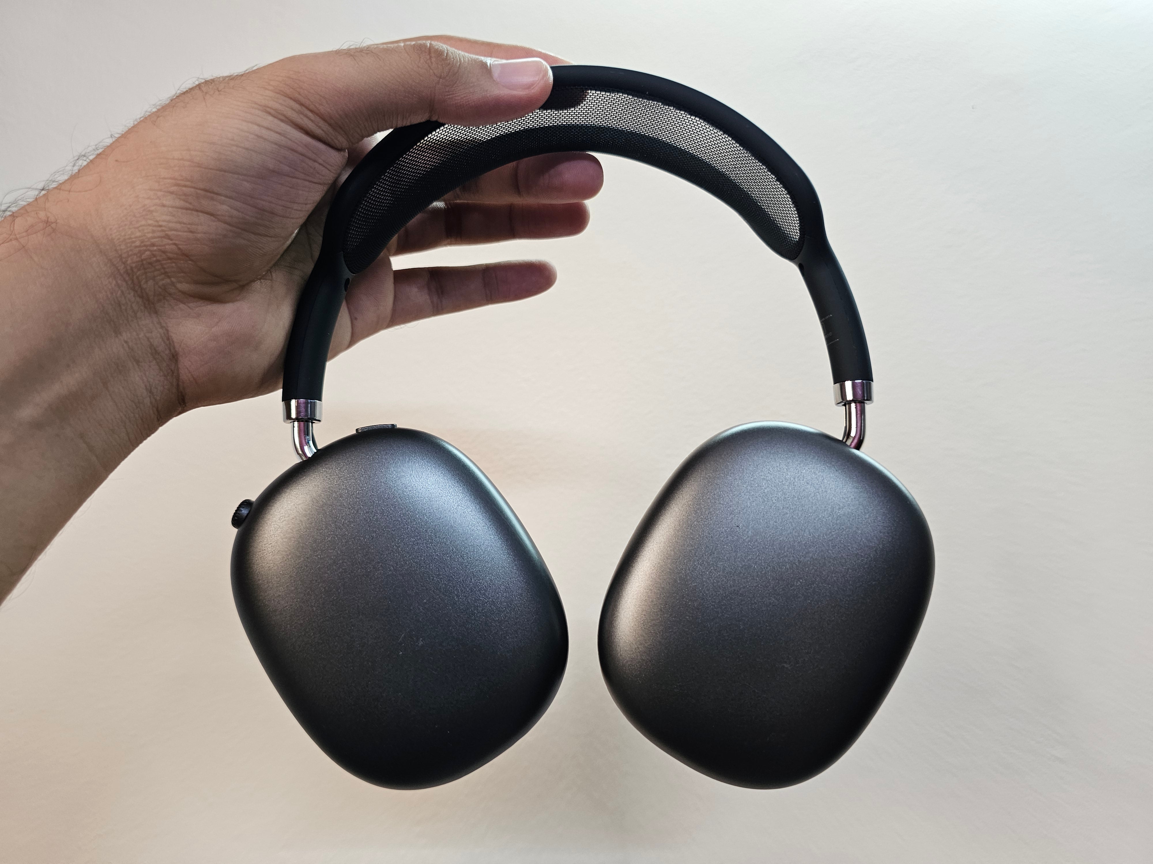 Airpods Pro Max with Magnetic cushions for iOS and Android - Best