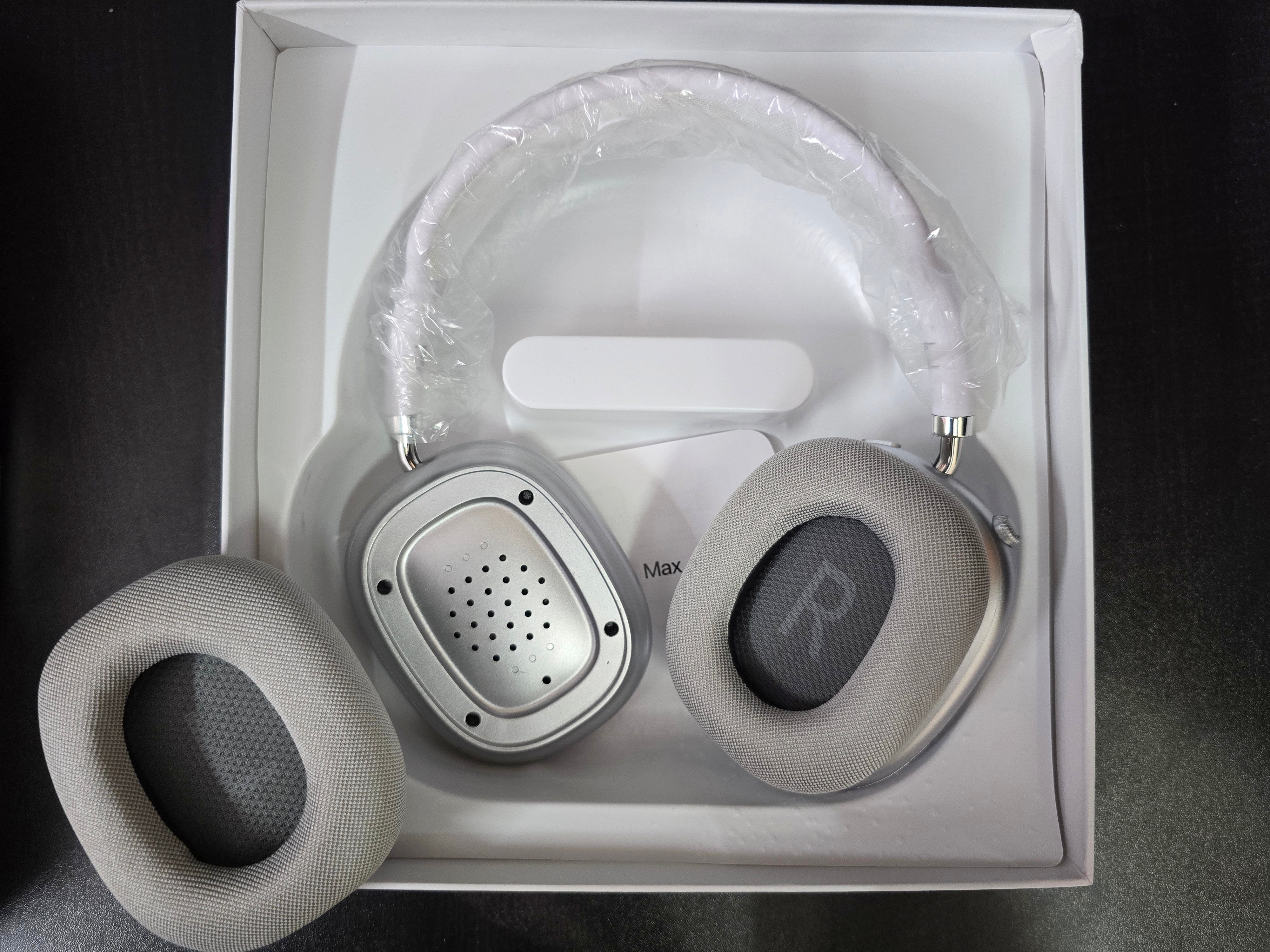 Airpods Pro Max with Magnetic cushions for iOS and Android - Best