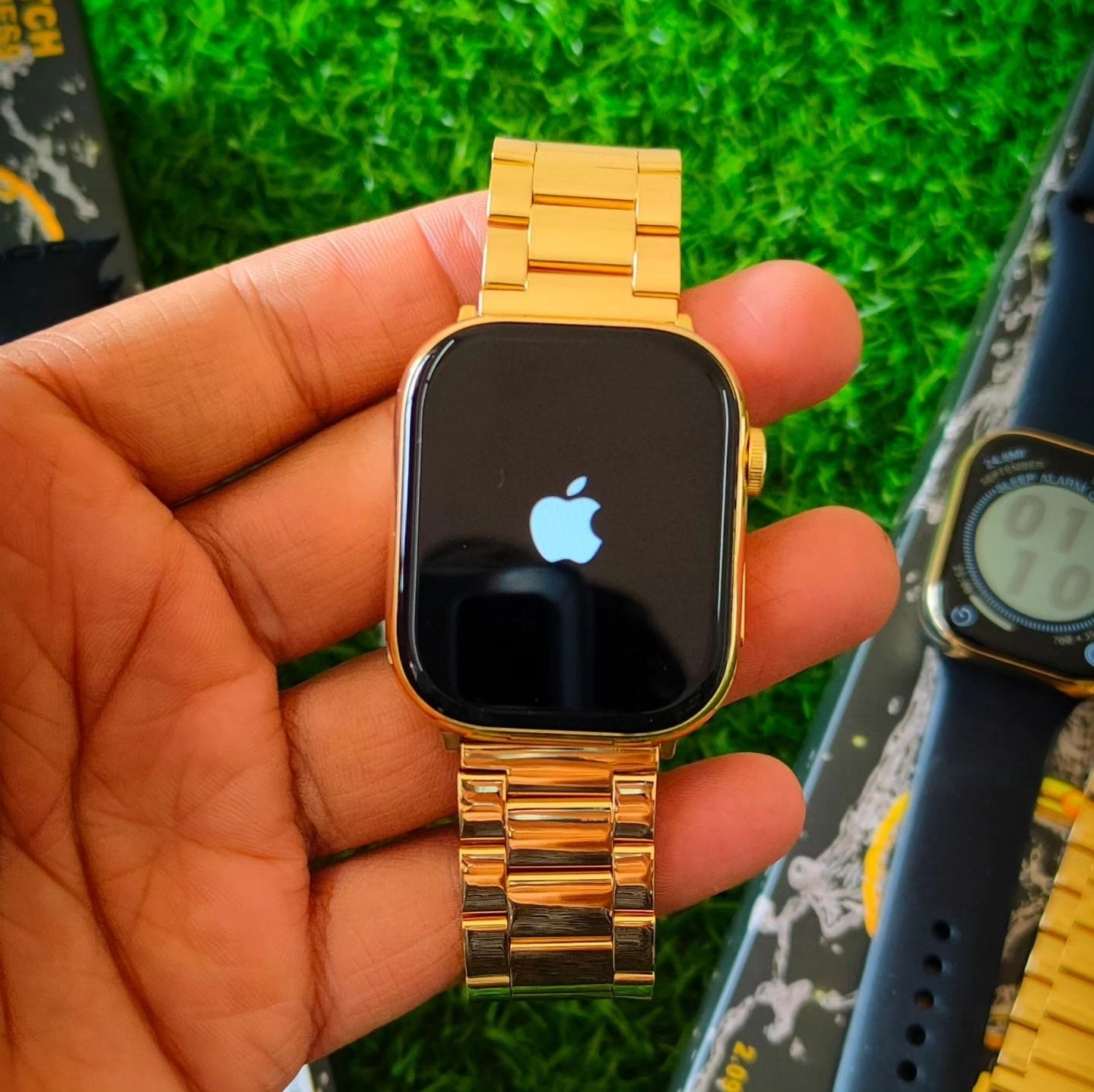 Series 9 Gold edition smartwatch with dual strap! Best Apple watch series 9 clone gold edition